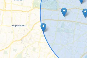 A closeup of the map showing a blue marker right on the edge of the radius
indicator
